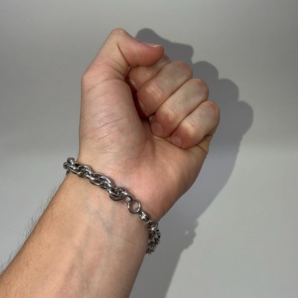 Bold Rope Chain Bracelet - Picture 7 of 7